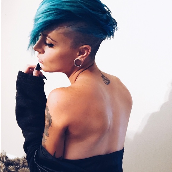 Hi Poshmark Fam!! Nice to meet you!♥️🤍💙 - Picture 13 of 16